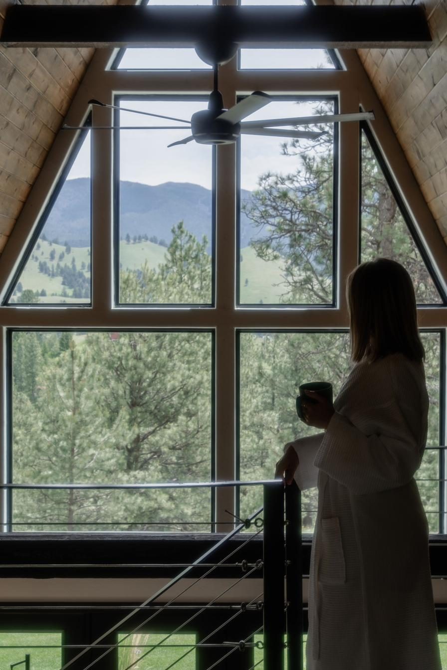 Floor to ceiling windows with Elkhorn mountain views